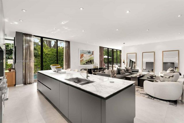 121 2nd Dilido Ter. Share A, Miami Beach, FL 33139