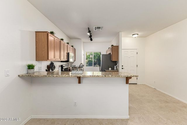 900 W BROADWAY Avenue 62, Apache Junction, AZ 85120