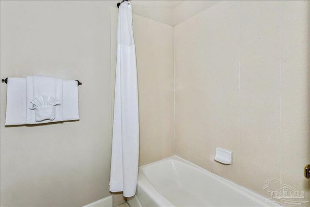 8477 Gulf Blvd 1802, Navarre Beach, FL 32566