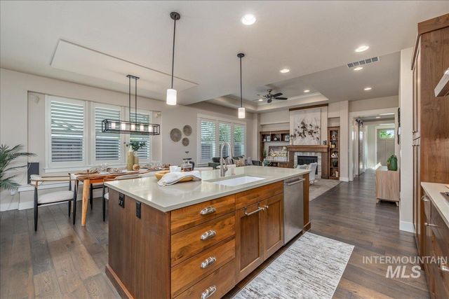 251 W Lockhart Lane, Meridian, ID 83646