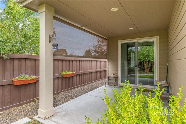 251 W Lockhart Lane, Meridian, ID 83646
