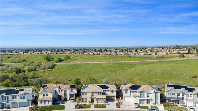 3102 Anastasia Way, Lincoln, CA 95648