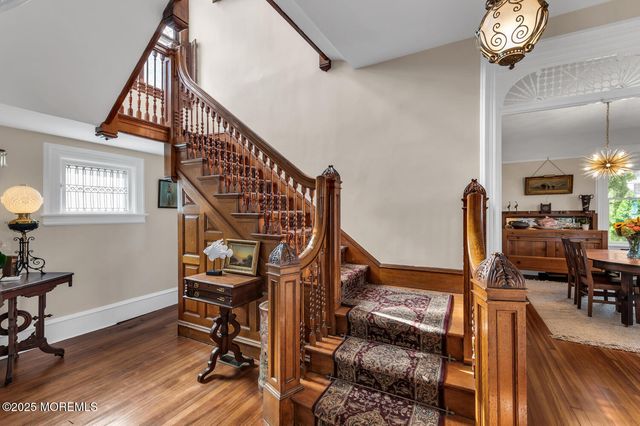 44 Ocean Pathway, Ocean Grove, NJ 07756