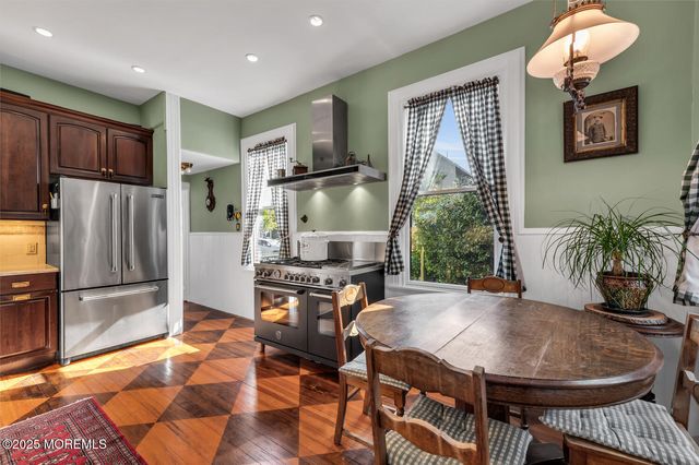44 Ocean Pathway, Ocean Grove, NJ 07756