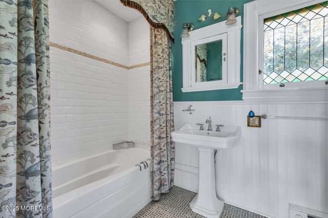 44 Ocean Pathway, Ocean Grove, NJ 07756