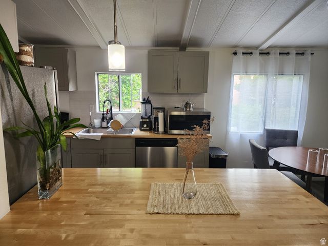 603 SAGRAMORE ST, North Salt Lake, UT 84054