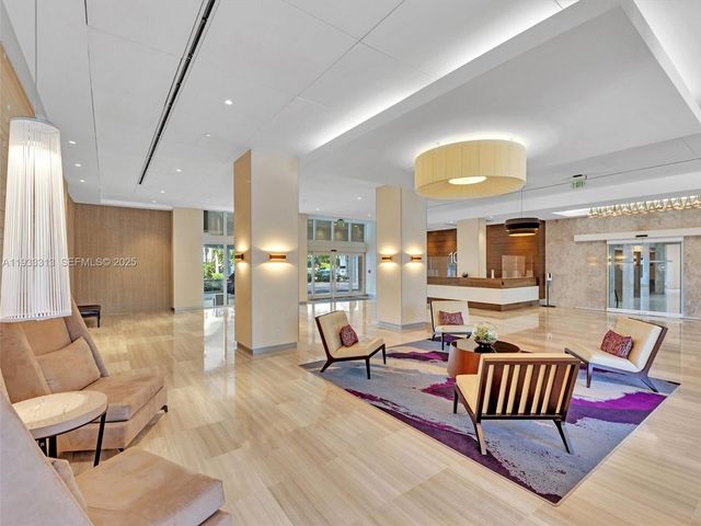 100 Bayview Dr 1025, Sunny Isles Beach, FL 33160