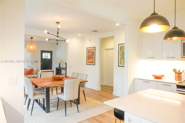 640 NE 71st St, Miami, FL 33138