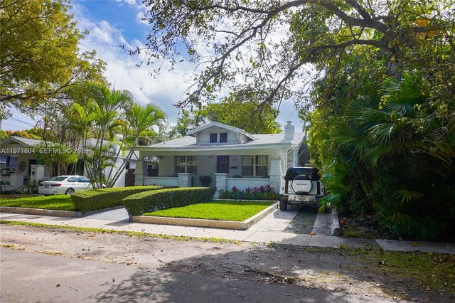 640 NE 71st St, Miami, FL 33138