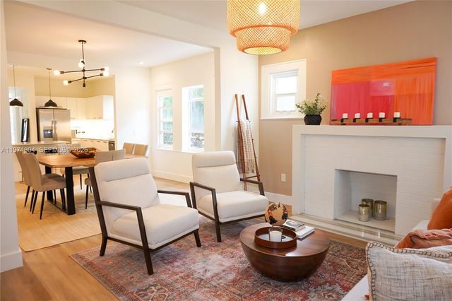 640 NE 71st St, Miami, FL 33138