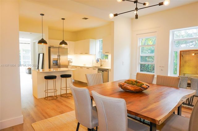 640 NE 71st St, Miami, FL 33138