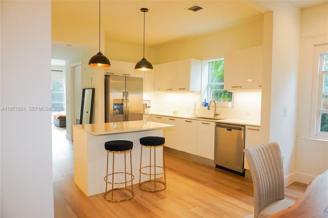 640 NE 71st St, Miami, FL 33138