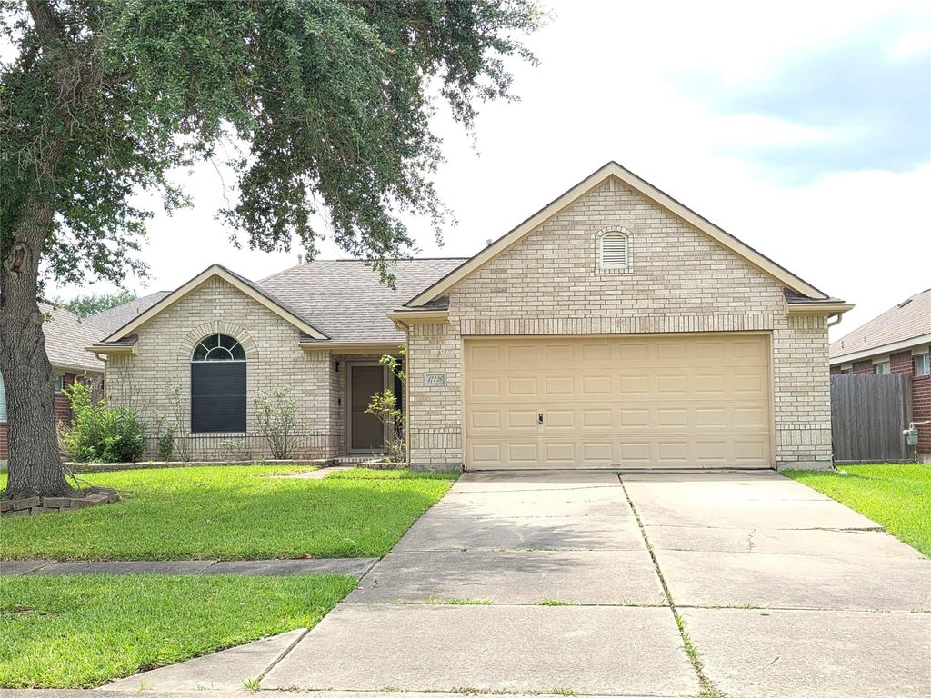 17226 Stratford Green Dr Drive, Sugar Land, TX 77498