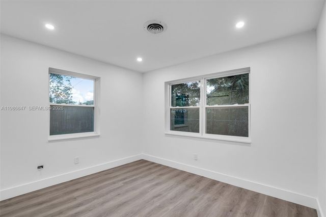 3180 NE 10th Ter, Pompano Beach, FL 33064