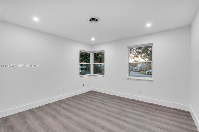 3180 NE 10th Ter, Pompano Beach, FL 33064