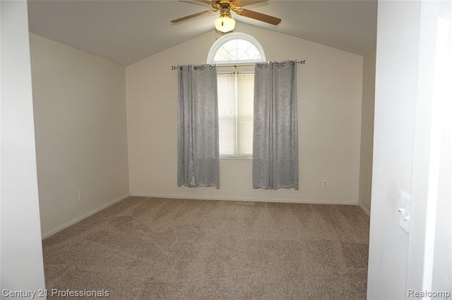 23244 Potomac Circle, Farmington, MI 48335