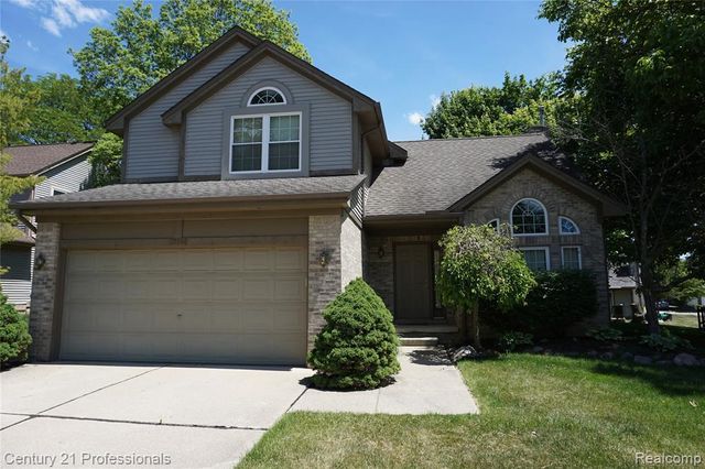 23244 Potomac Circle, Farmington, MI 48335