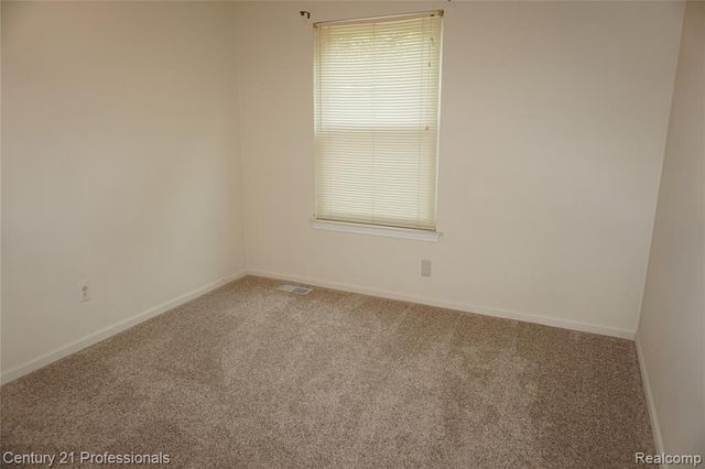 23244 Potomac Circle, Farmington, MI 48335