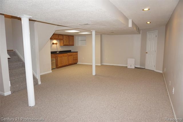 23244 Potomac Circle, Farmington, MI 48335