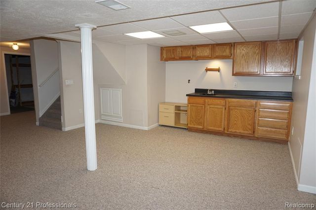 23244 Potomac Circle, Farmington, MI 48335