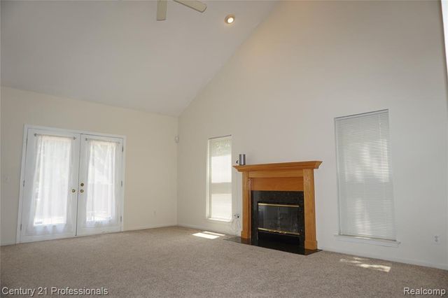 23244 Potomac Circle, Farmington, MI 48335