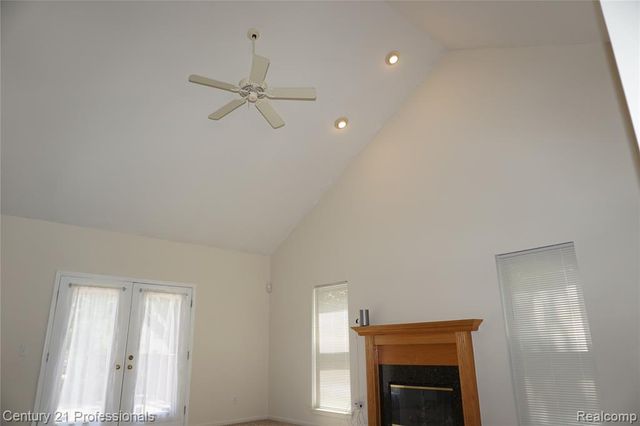 23244 Potomac Circle, Farmington, MI 48335