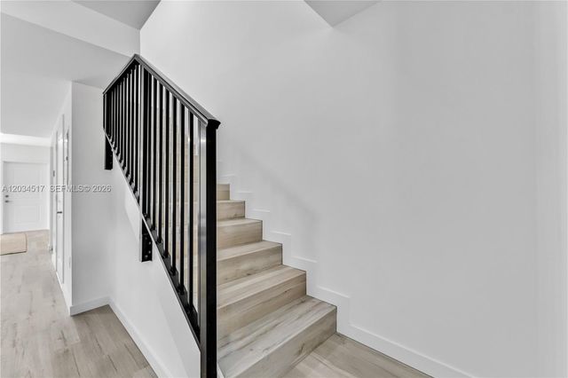 155 NW 160TH ST TH 5, North Miami Beach, FL 33169