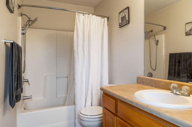 1015 Greentree Road, Rockaway Beach, MO 65740