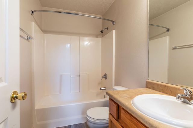 1015 Greentree Road, Rockaway Beach, MO 65740