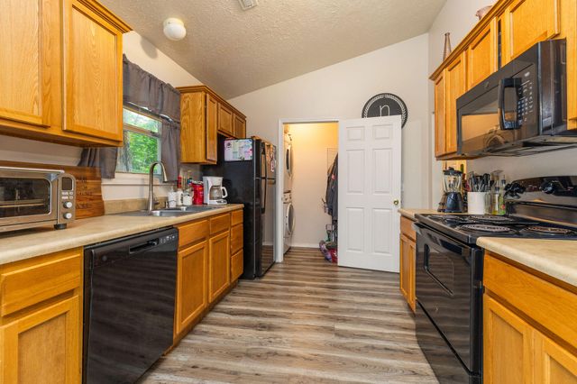 1015 Greentree Road, Rockaway Beach, MO 65740