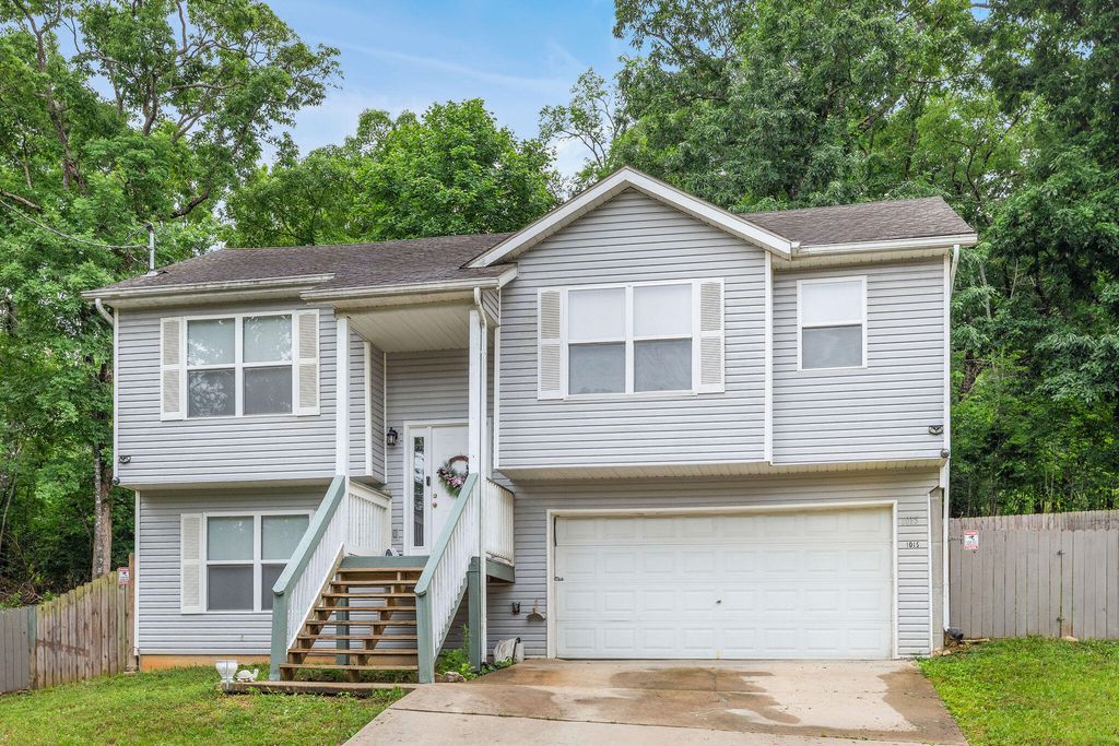 1015 Greentree Road, Rockaway Beach, MO 65740