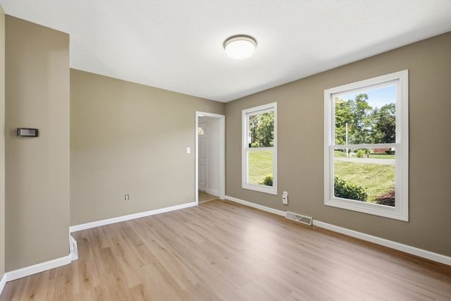 30 Cara Ln, Westfield, MA 01085