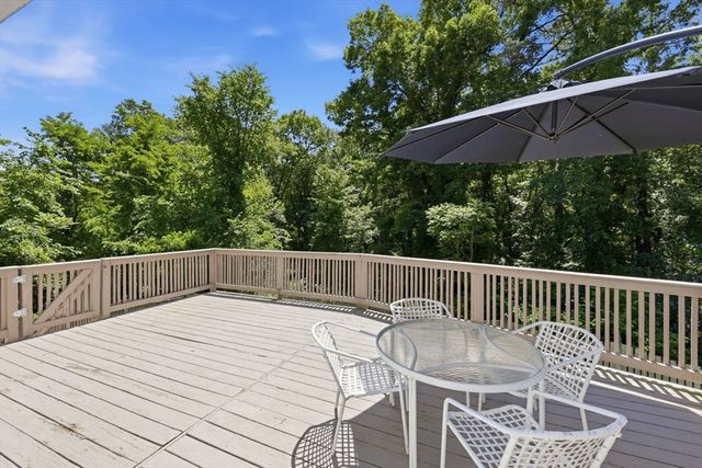 30 Cara Ln, Westfield, MA 01085