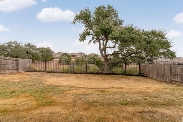 302 Barn Hill LOOP, Dripping Springs, TX 78620