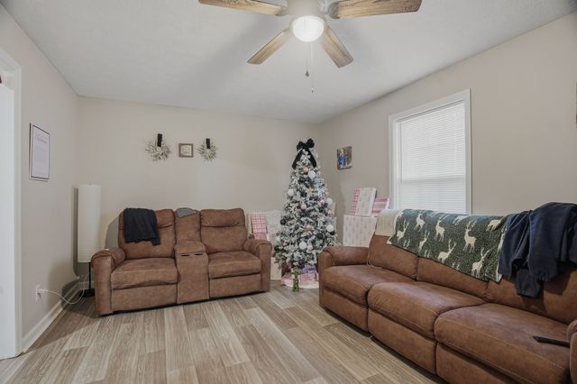 100 Gayla Ct, Portland, TN 37148