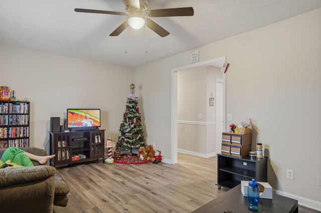 100 Gayla Ct, Portland, TN 37148