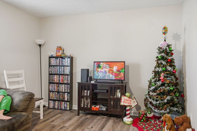 100 Gayla Ct, Portland, TN 37148