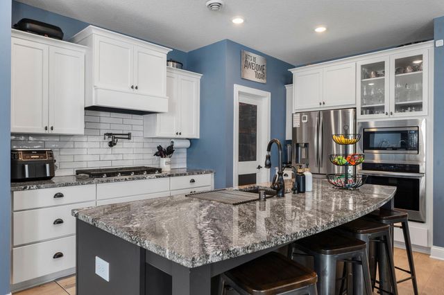 4491 Monarch Drive, Woodbury, MN 55129