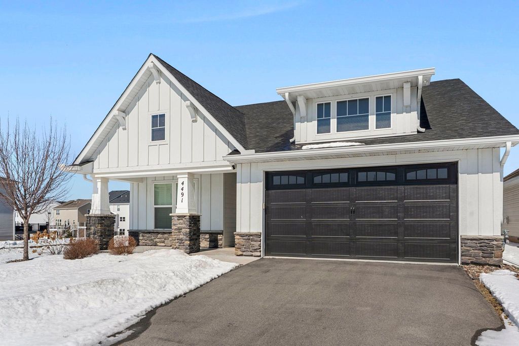 4491 Monarch Drive, Woodbury, MN 55129