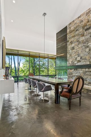 29396 Cherokee Rd, Bovey, MN 55709