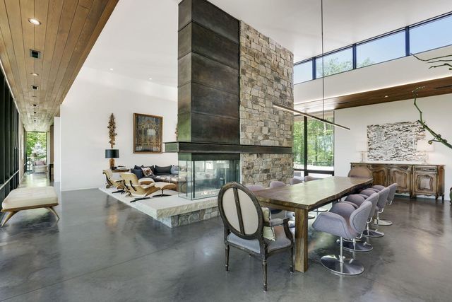 29396 Cherokee Rd, Bovey, MN 55709