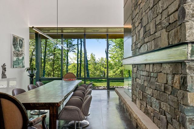 29396 Cherokee Rd, Bovey, MN 55709