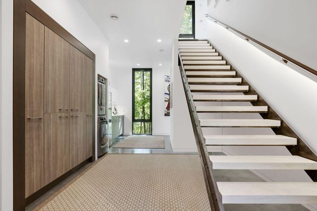 29396 Cherokee Rd, Bovey, MN 55709