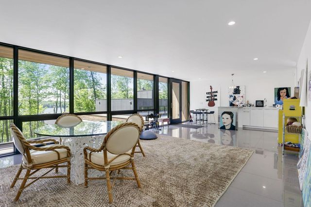 29396 Cherokee Rd, Bovey, MN 55709