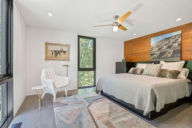 29396 Cherokee Rd, Bovey, MN 55709