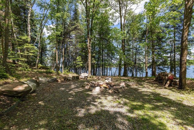 29396 Cherokee Rd, Bovey, MN 55709