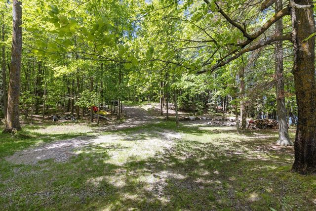 29396 Cherokee Rd, Bovey, MN 55709