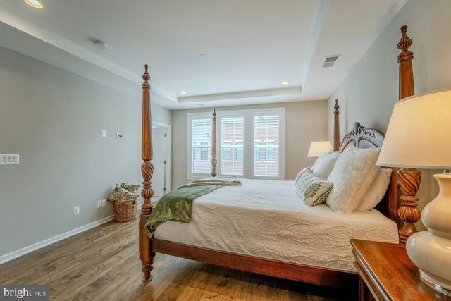 43917 MERCER RUN TER, Ashburn, VA 20147