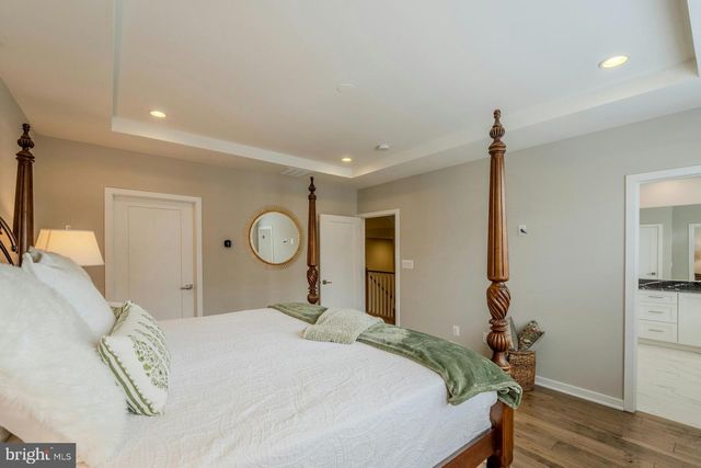 43917 MERCER RUN TER, Ashburn, VA 20147