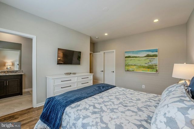 43917 MERCER RUN TER, Ashburn, VA 20147